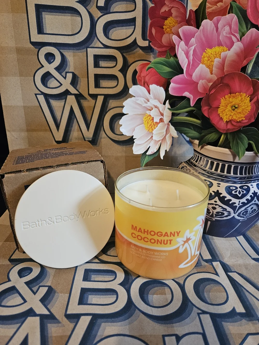 NWT Bath & Body Works Mahogany Coconut 3-Wick Candle - Yellow, White - Picture 3 of 6